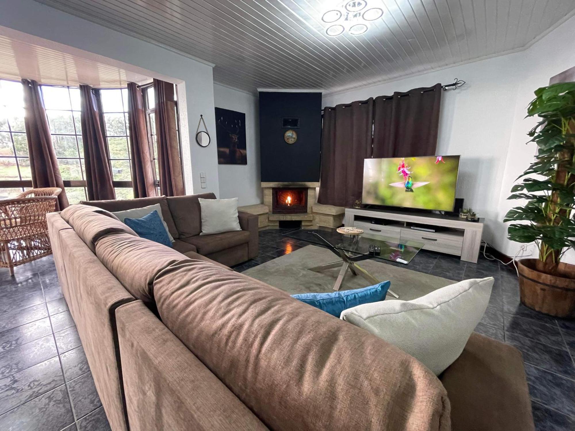Hollywood Villa Campanário Kültér fotó